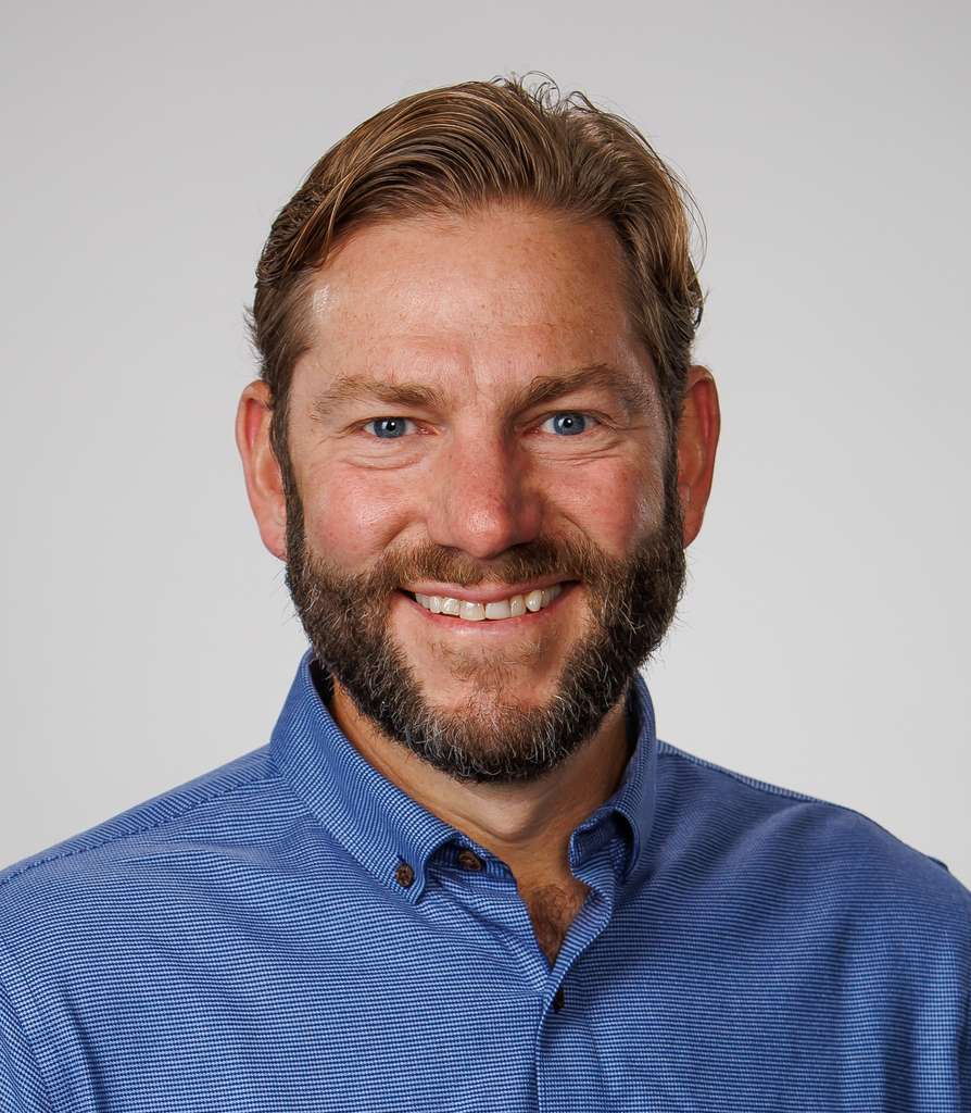 Dr. Alexandre Arkarder